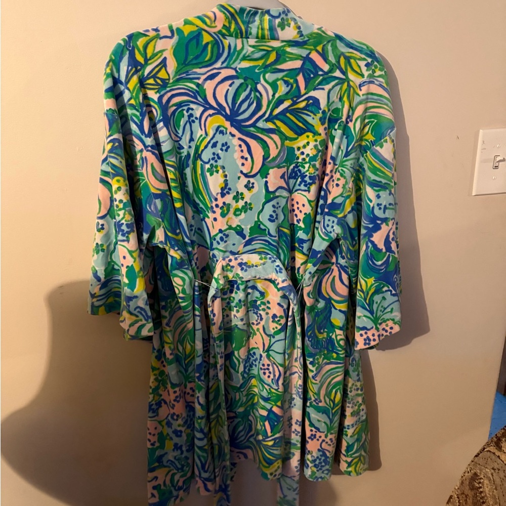 Lilly Pulitzer Robe - Picture 2 of 2